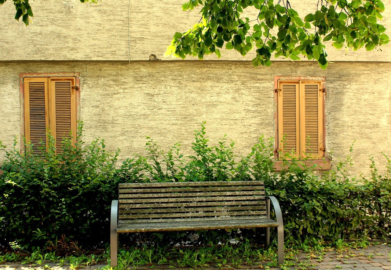 How to Build a DIY Window Seat Reading Nook with Storage