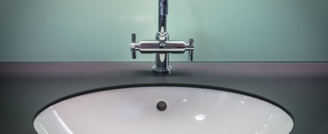 TikTok Viral Bathroom & Cleaning Finds Worth Rebuying