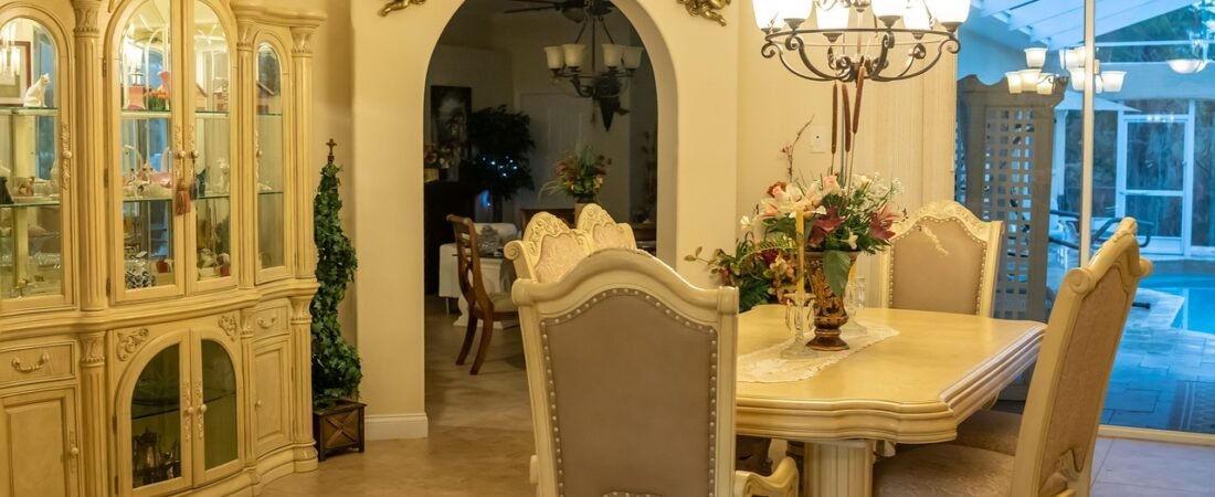 Formal Dining Rooms Are Making a Big Comeback in 2026