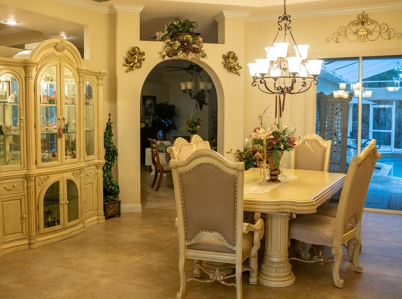 Formal Dining Rooms Are Making a Big Comeback in 2026