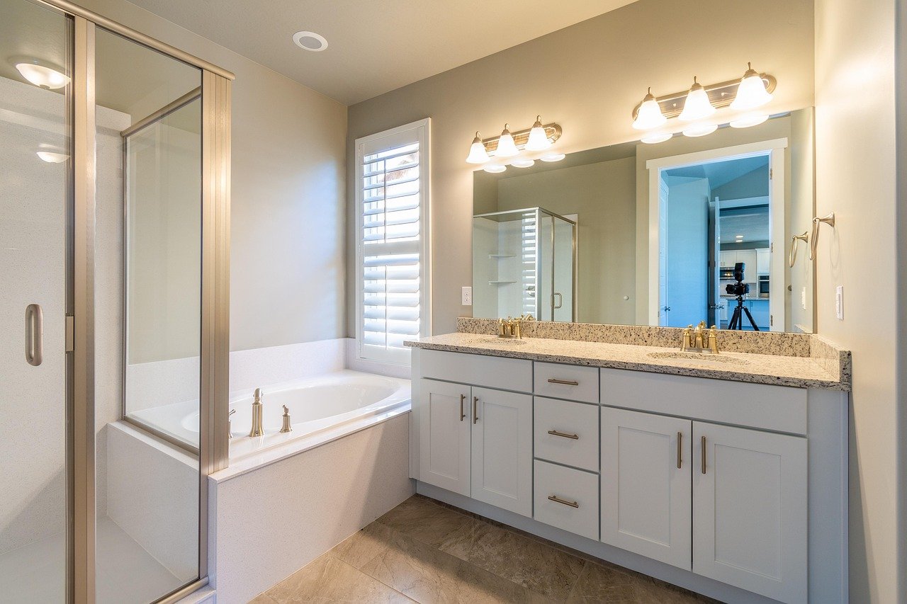 Powder Room Trends 2026: 7 Upgrades That Wow Guests