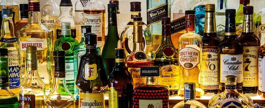 Home Bar Trends 2026: 7 Upgrades That Raise the Bar