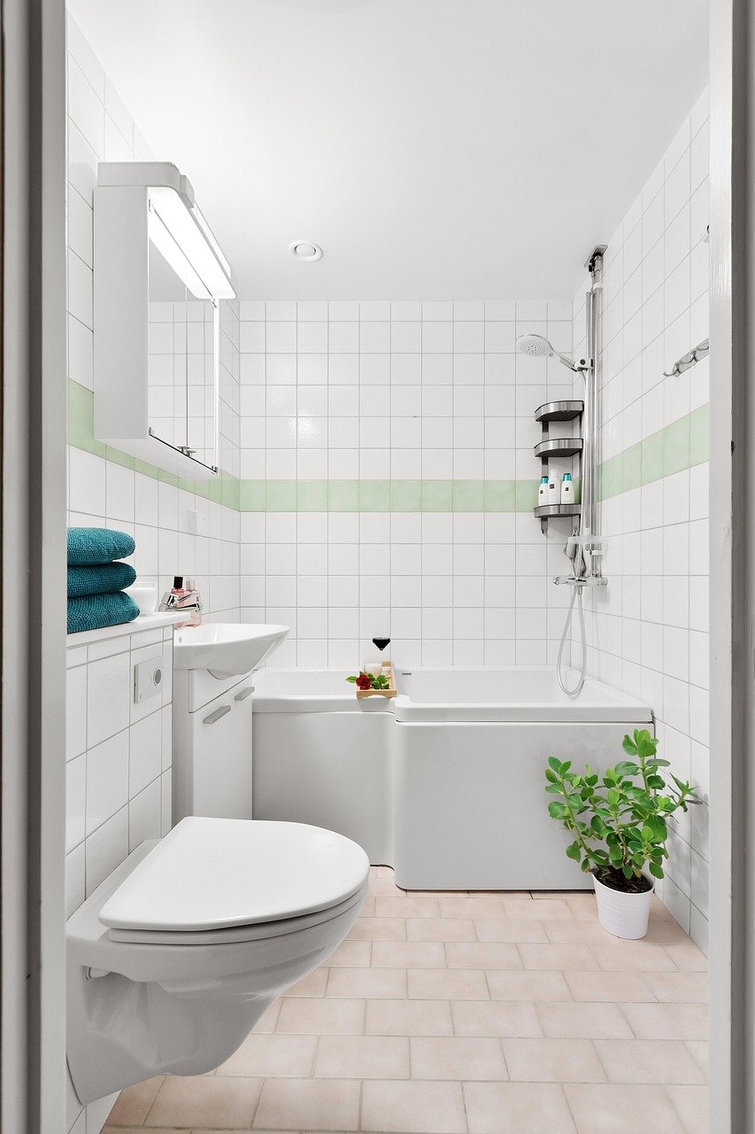 Modern bathroom with patterned wallpaper