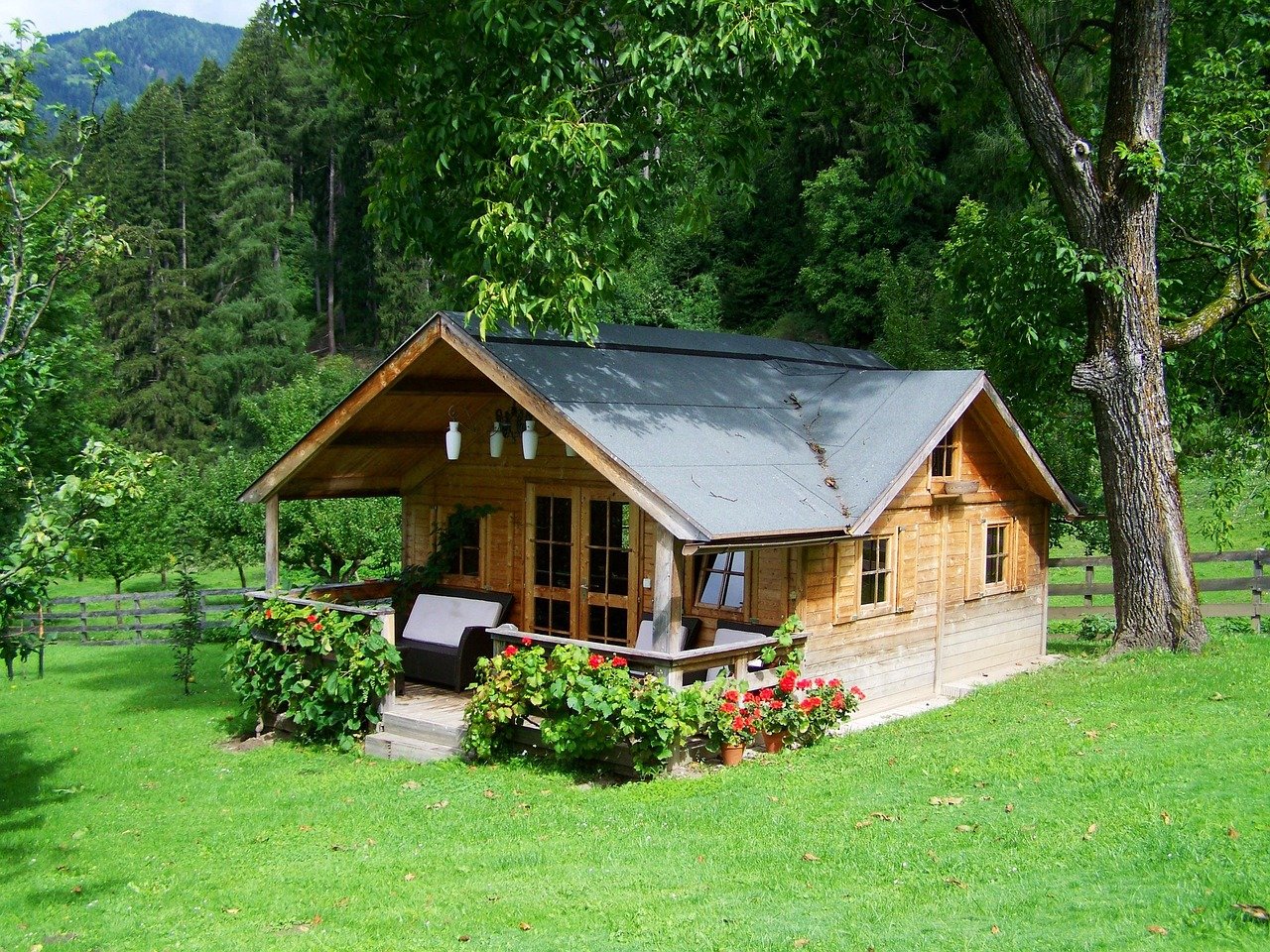 Multigenerational Home Design Trends 2026: ADUs & More