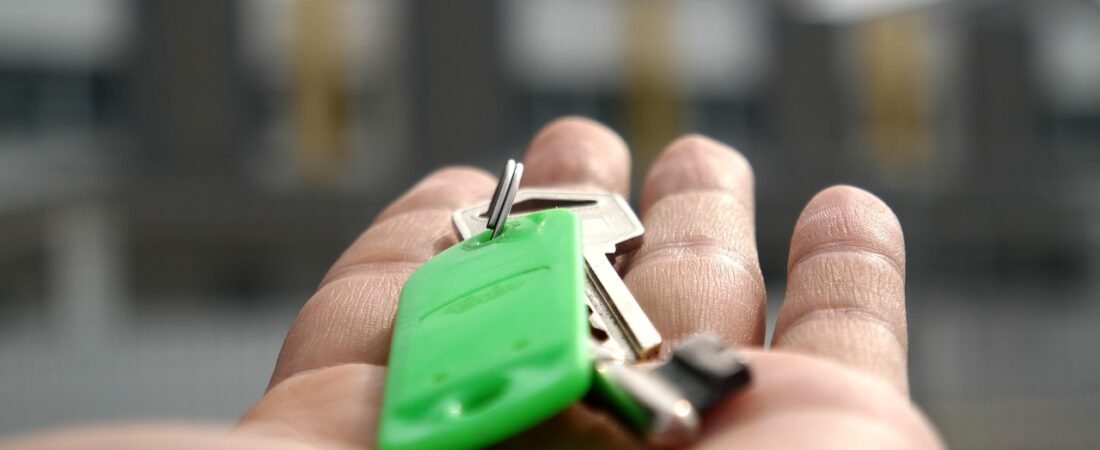 Single Women Now Outnumber Single Men as Homeowners