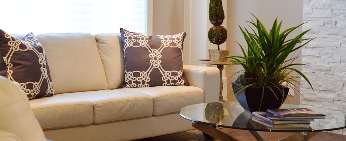 Chocolate Brown Color-Drenching Is 2026’s Coziest Trend
