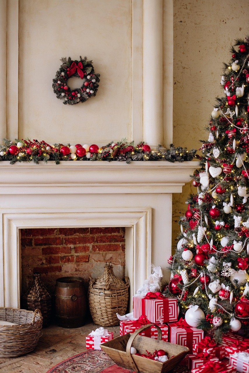 Christmas Decor Trends 2026: 6 Looks to Try at Home