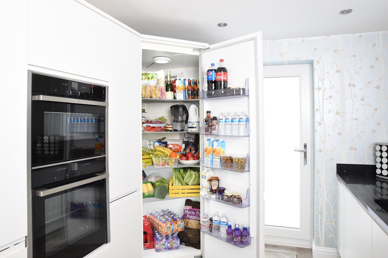 Why Thanksgiving Is the Hardest Week for Your Fridge