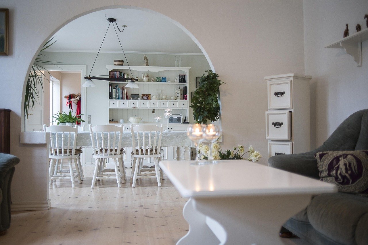 Breakfast nook with a built-in bench in a bright kitchen