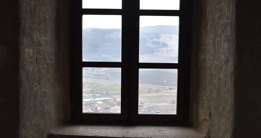 How to Weatherproof Windows for Winter: 6 Easy Steps